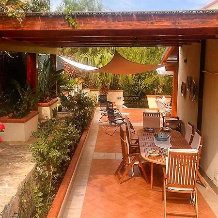 Villa Curreri Porto Palo Bagian luar foto